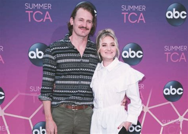 AJ Michalka is in a romantic relationship with her boyfriens Josh Pence.