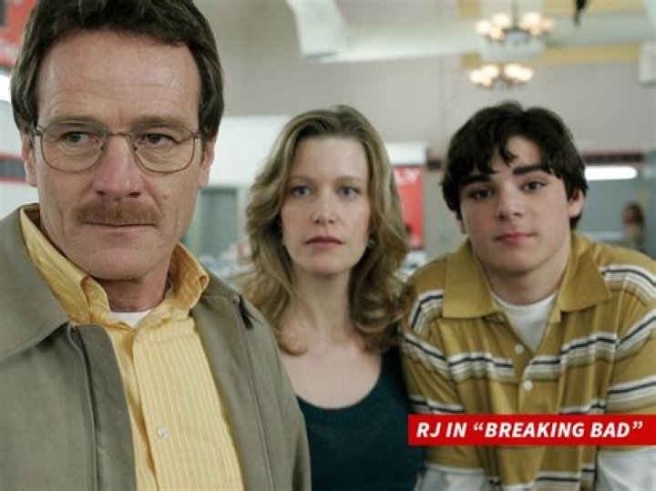 How old was RJ Mitte when filming Breaking Bad? Did RJ Mitte win any awards for breaking bad?