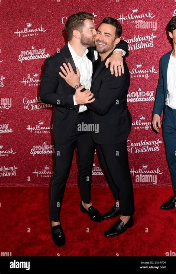 Jaymes Vaughan Gay Partner and Wikipedia, Biography, Husband Jonathan Bennett: Age