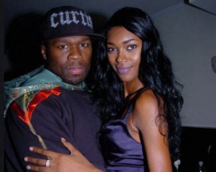 Jessica White, an American fashion model and actress has a net worth of $800,000. Is she dating?