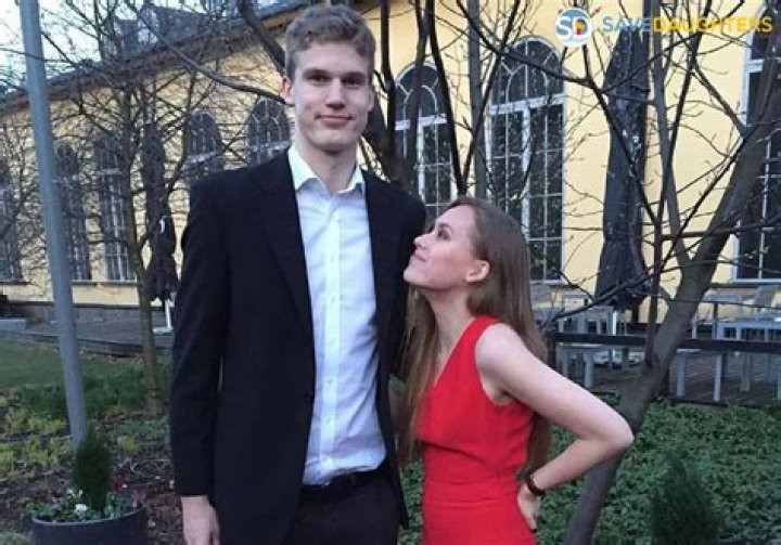Lauri Markkanen- Wiki, Biography, Age, Height, Net Worth, Wife